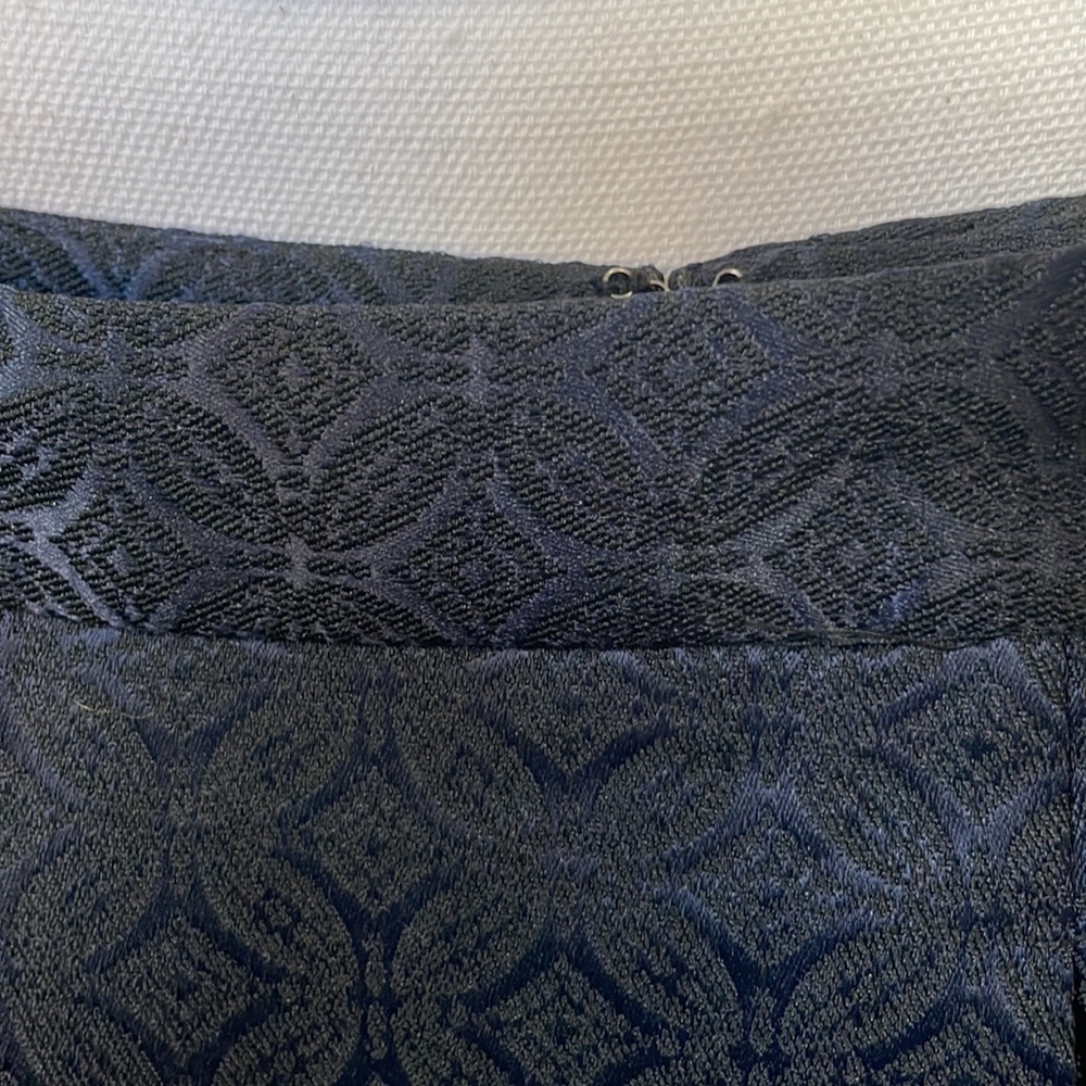 BANANA REPUBLIC NAVY BLUE FLARE MINI SKIRT with POCKETS - Picture 6 of 15